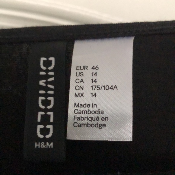 NWOT gorgeous Black dress - Picture 2 of 3